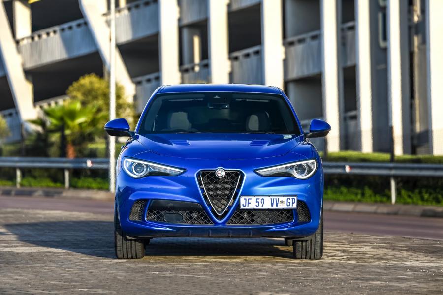  Alfa Romeo Stelvio Quadrifoglio (949) 2019 года  (ZA) (фото 26 из 42)